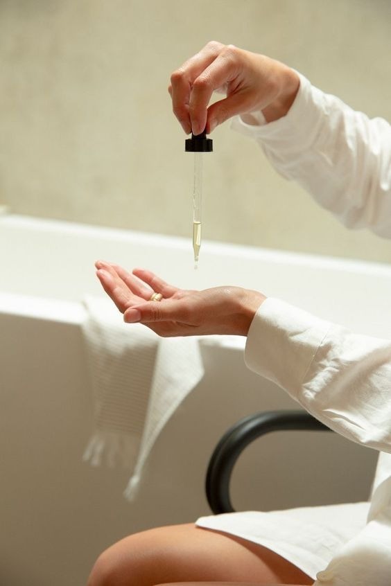 玫瑰果油功效1：保濕