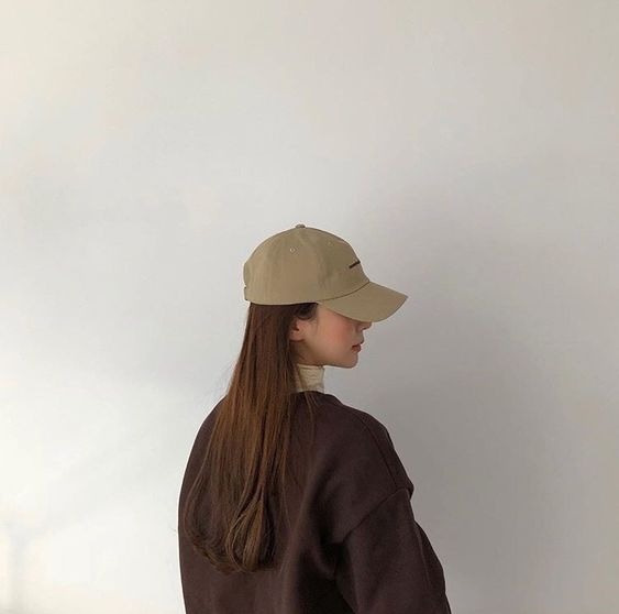 棒球帽能讓整體臉型看起來有縮小的效果