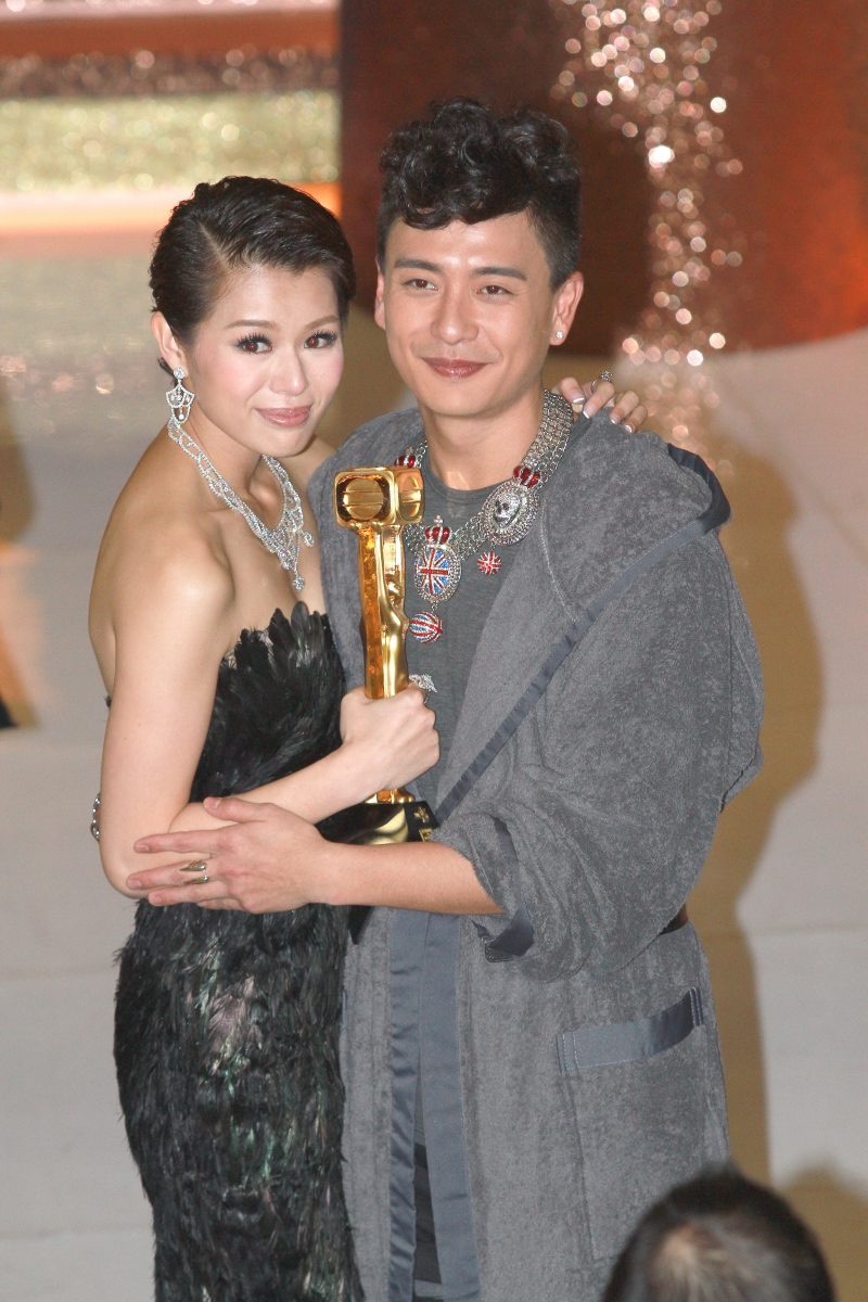 胡杏兒當年憑《萬凰之王》奪得視后,公開與黃宗澤的戀情。
