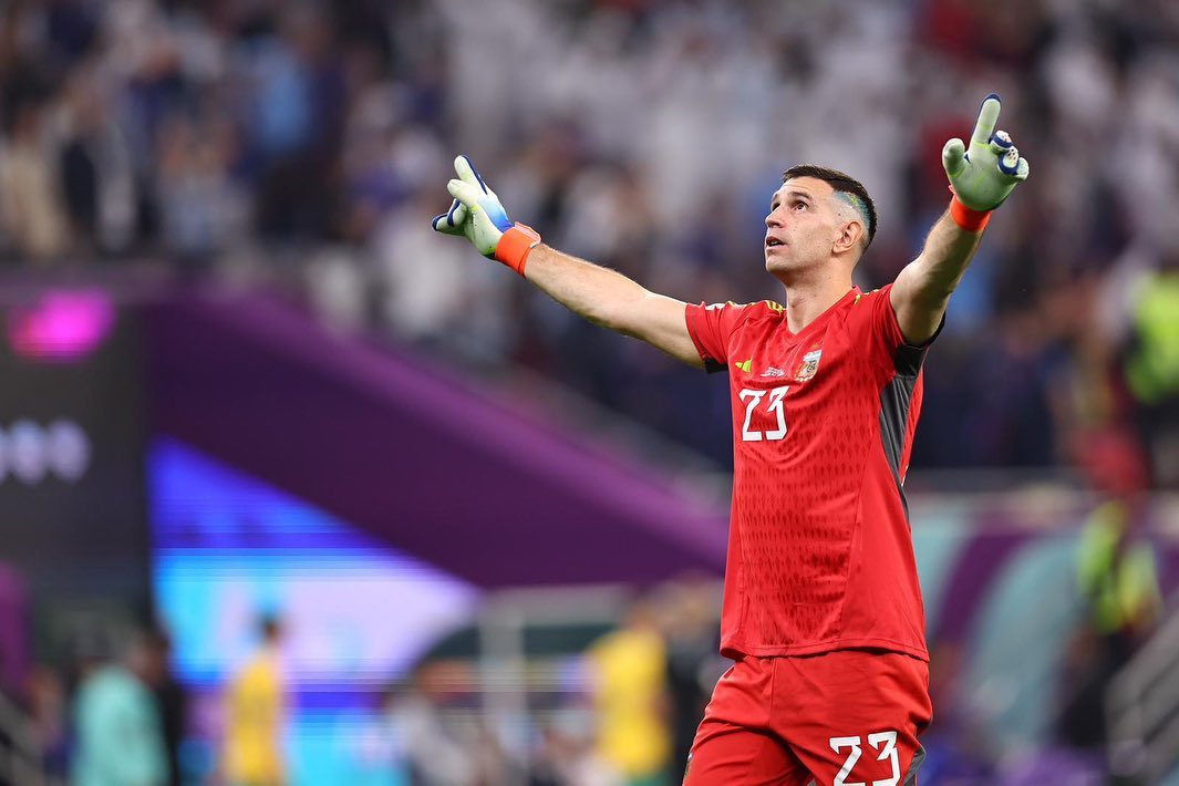 為脫貧離鄉背井