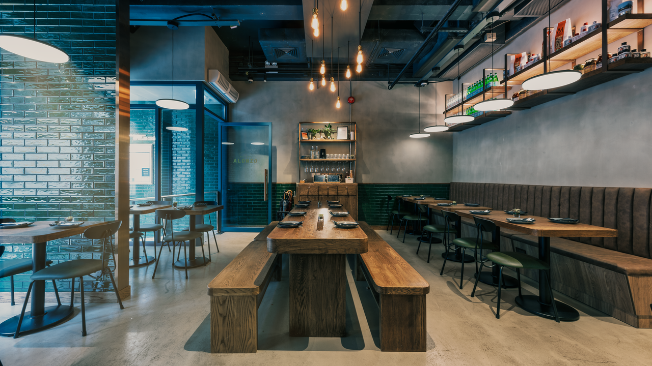 座位相當闊落。