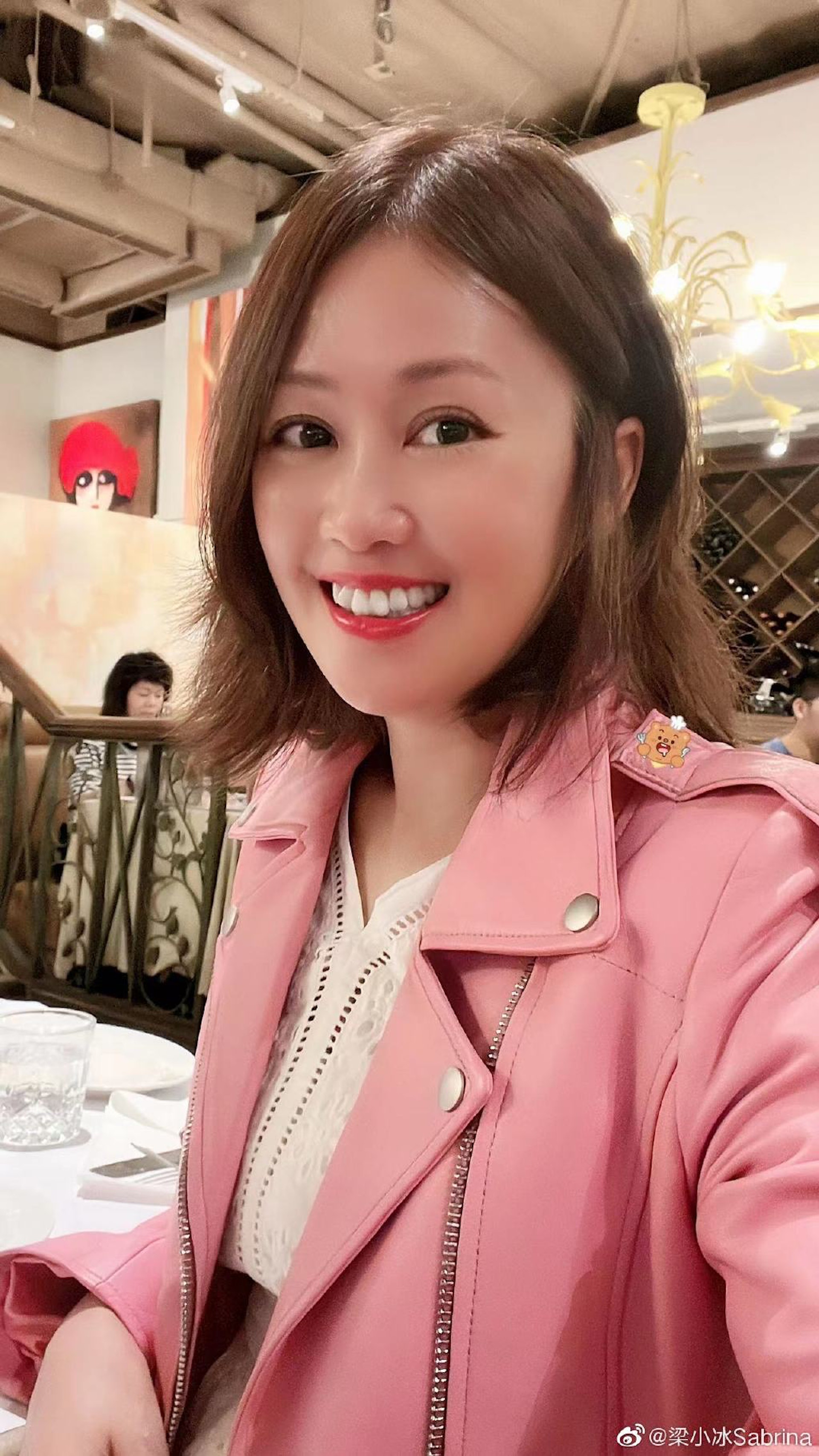 相中的梁小冰好靚，未知是否有經過P圖呢？