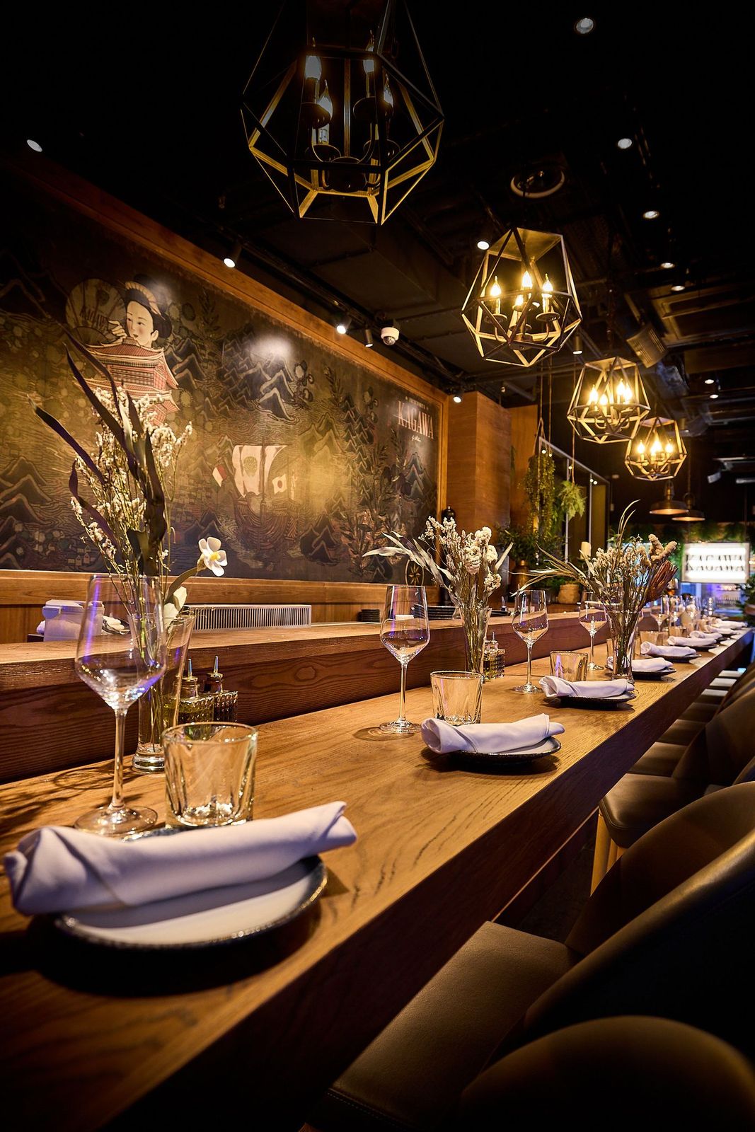 餐廳設計彷彿置身日本。