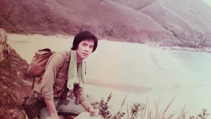 李成昌有著天生的表演慾,學生時代經常參與聖經故事的表演。