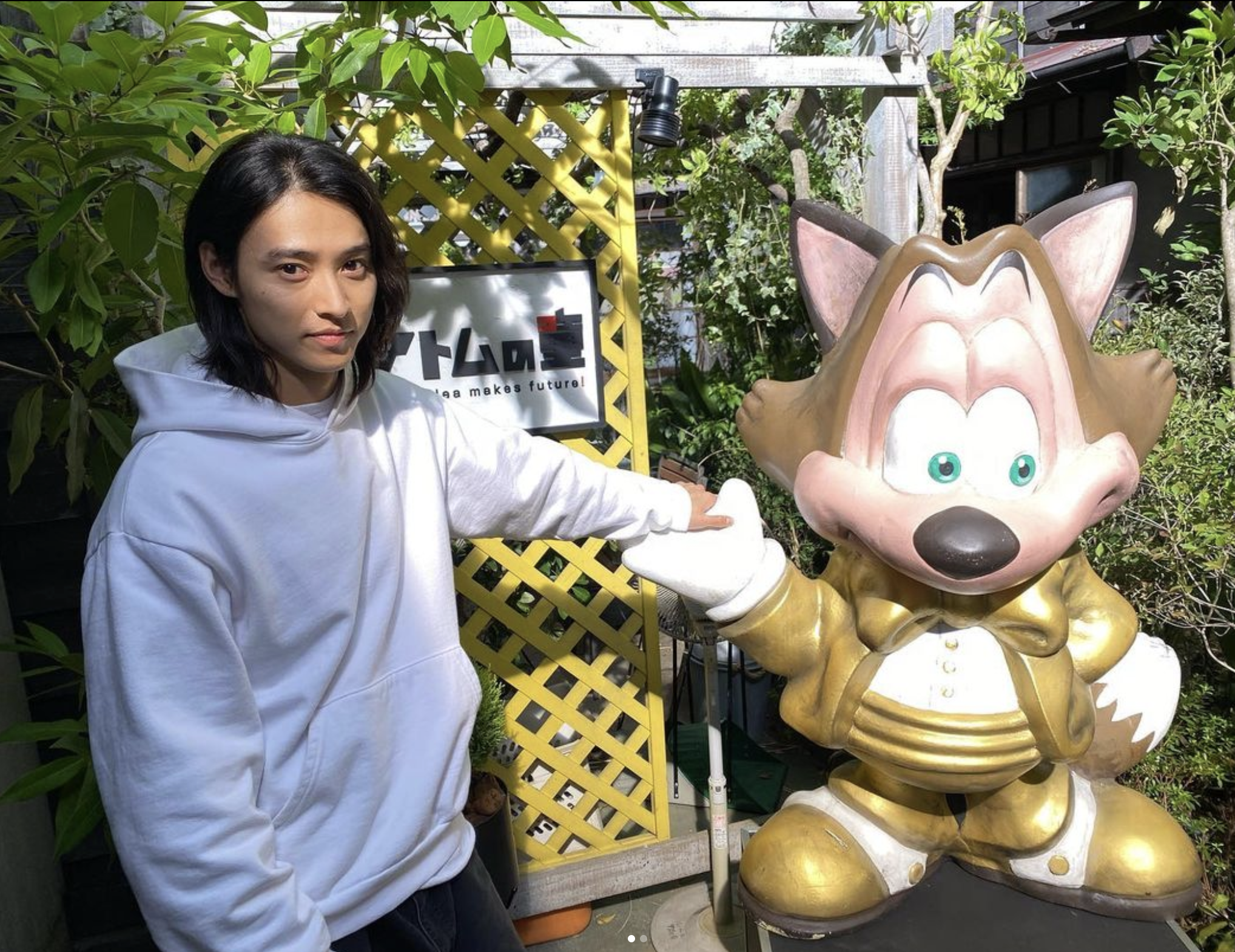 曾在日本高中生中被票選「最想跟他結婚的藝人TOP 10（女生票選）」