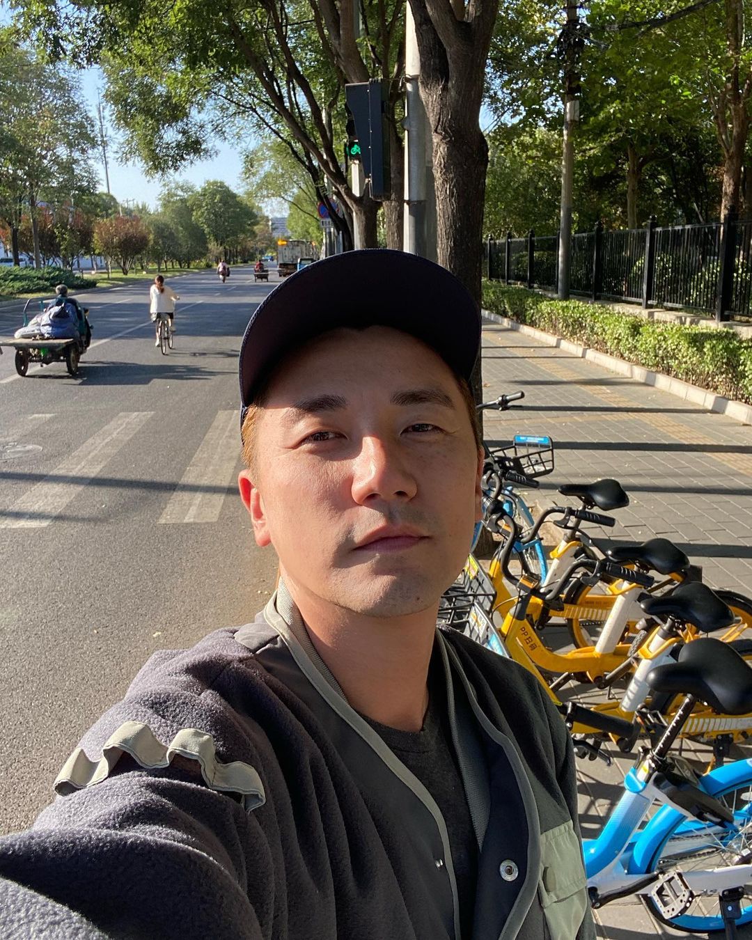  香港出世 後遠赴紐西蘭留學