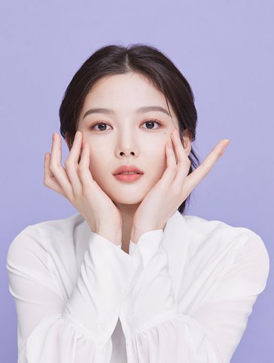 必須做足日常保濕護理,才可以令皮膚變得光滑透亮!