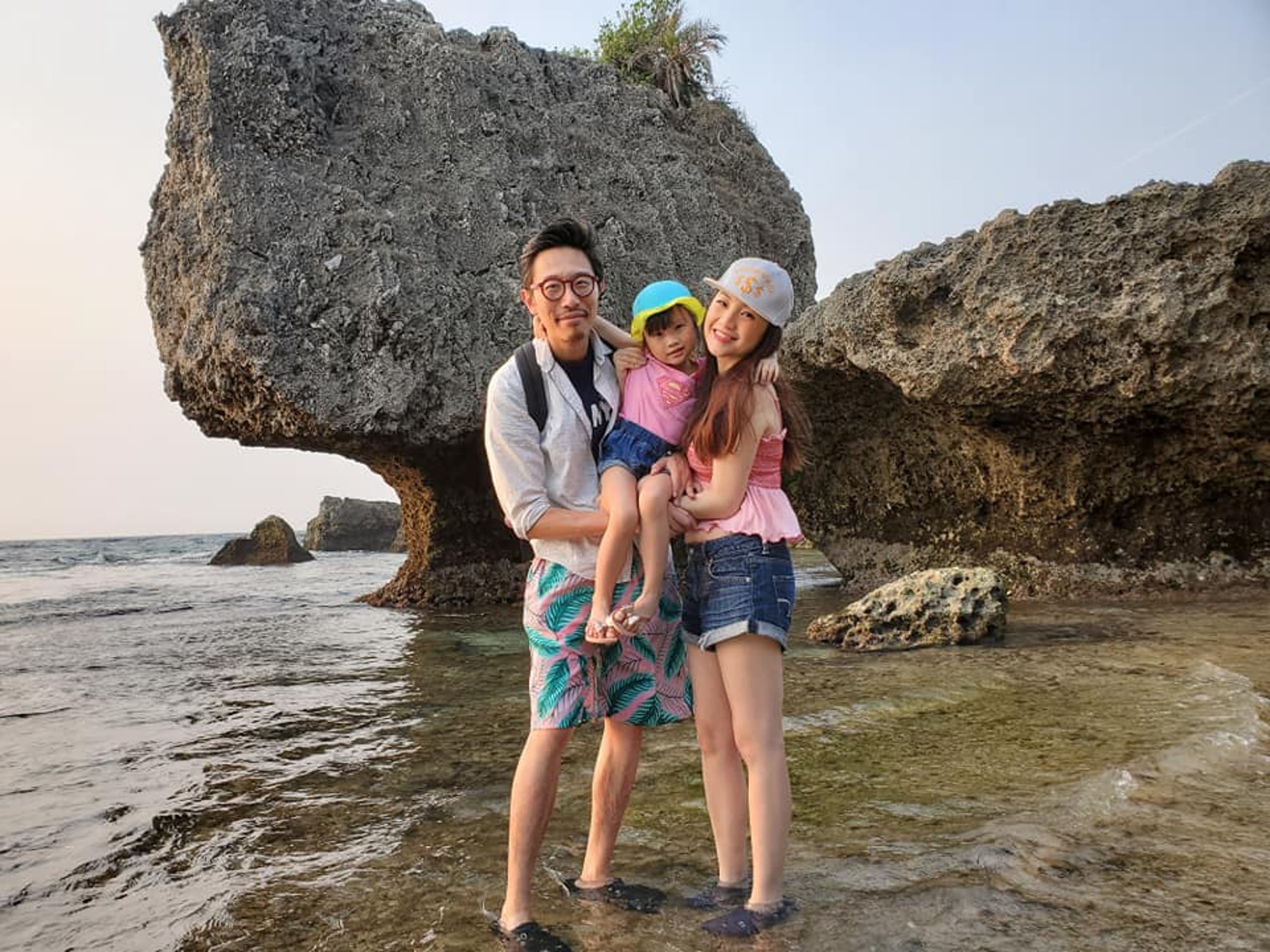 2014年,岑寶兒與拍拖未夠半年的圈外男友莫如迪結婚