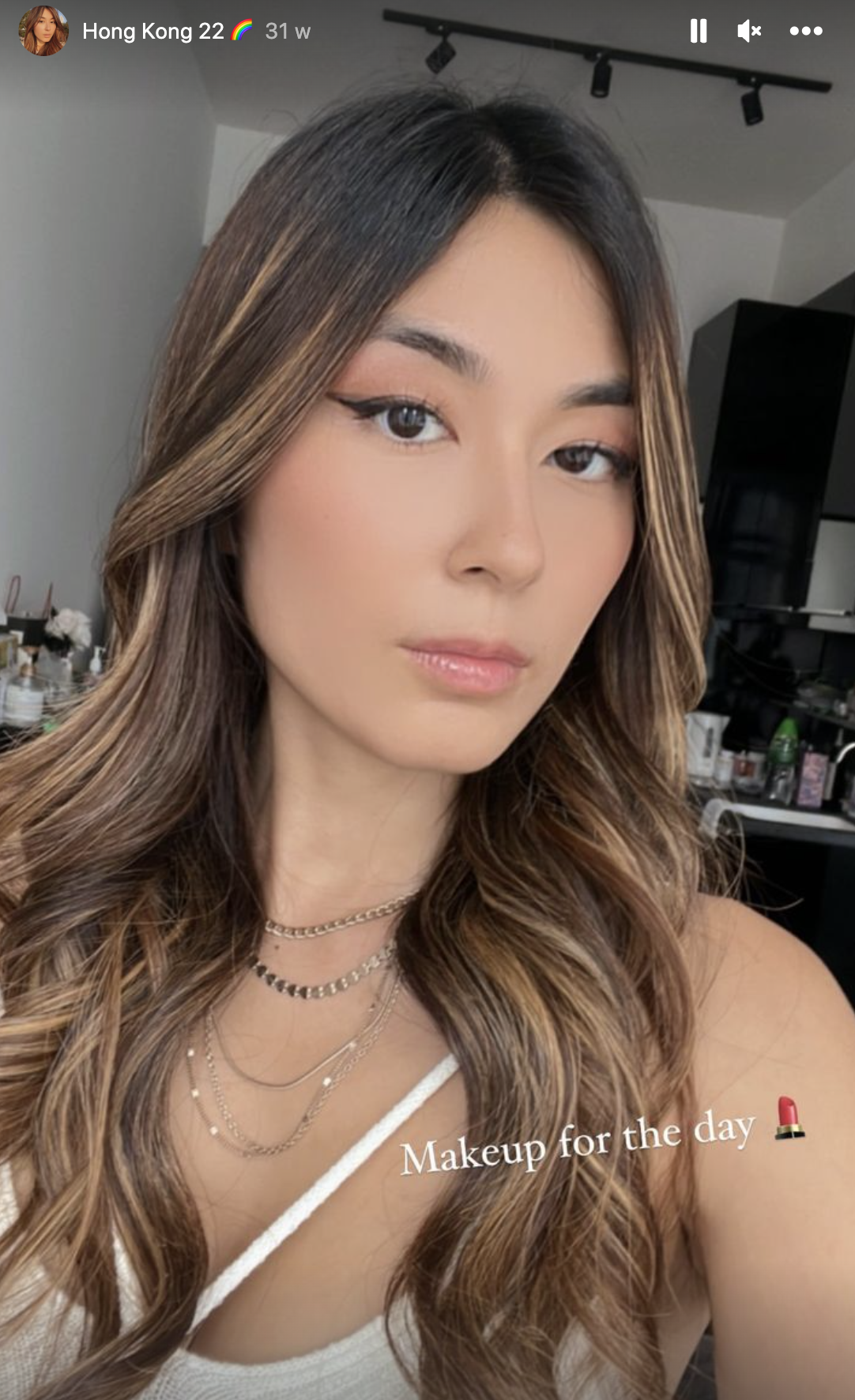 金牌司儀鄧梓峰的28歲大女鄧瓊芝Natalie畢業後成為攝影師