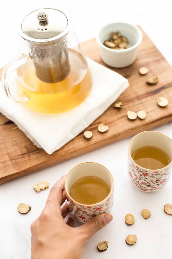 甘草茶有效清熱解毒、潤肺祛痰止咳。