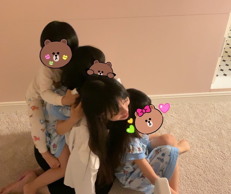 李靚蕾的實力背景也不輸王力宏