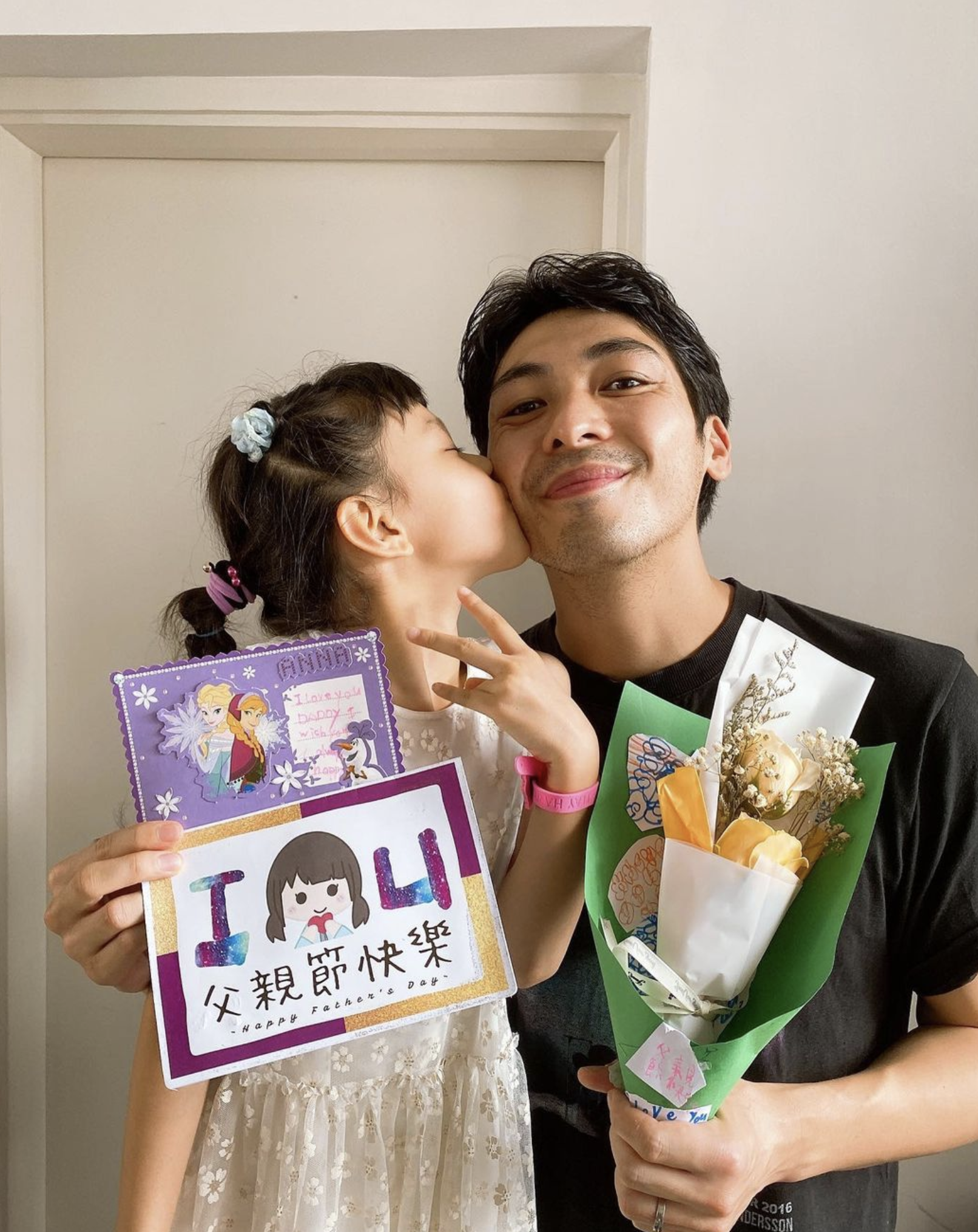 王丹妮24歲時意外懷孕,後來與男友性格不合而獨力撫養女兒。