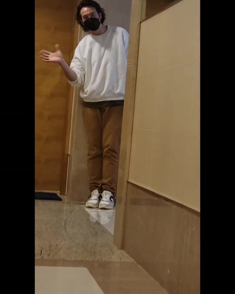 陳豪就似乎來來去去都是着那一、兩套衫。