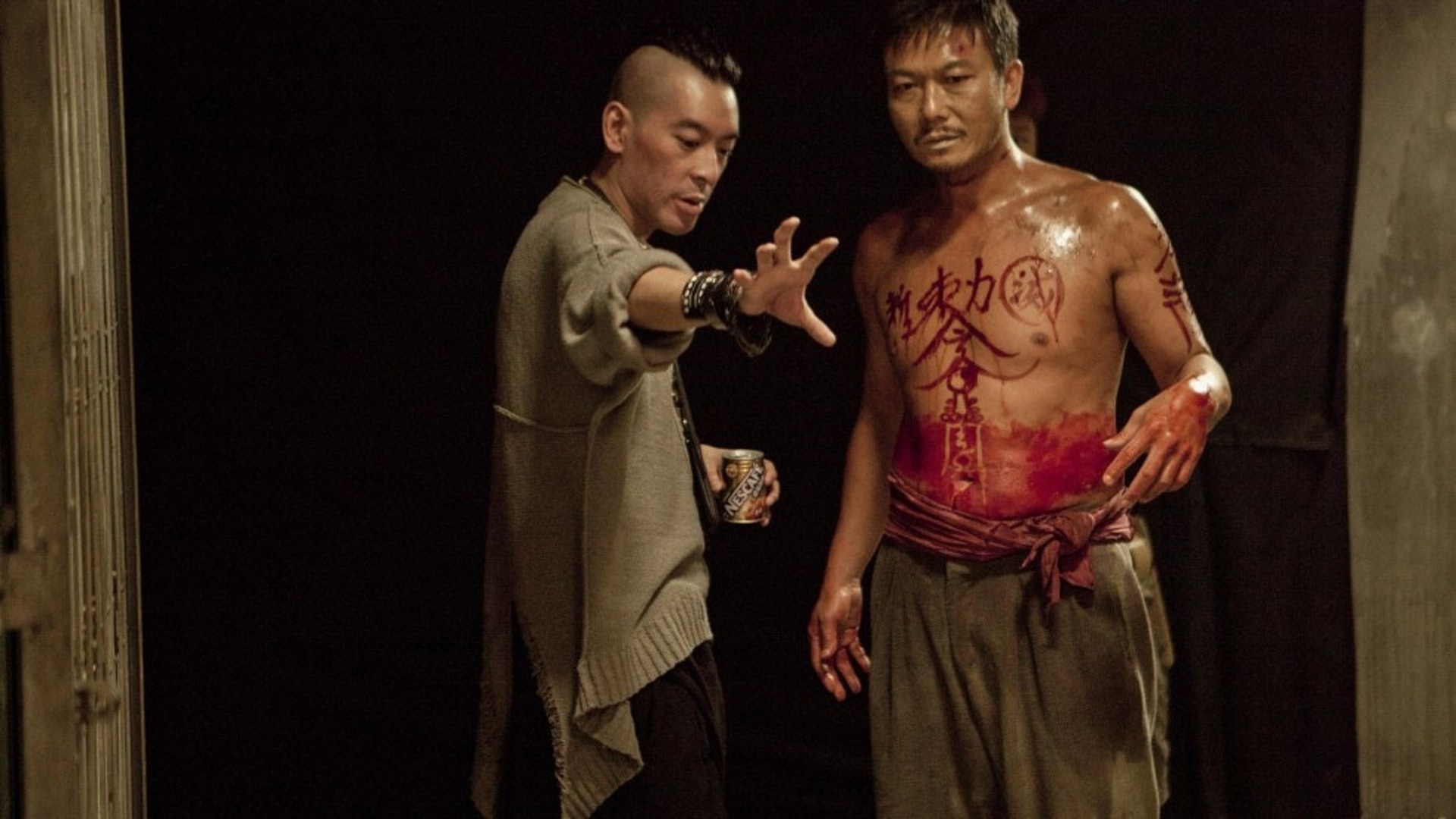 Juno在2011年集編、導於一身，投資約1,200萬開拍電影《殭屍》