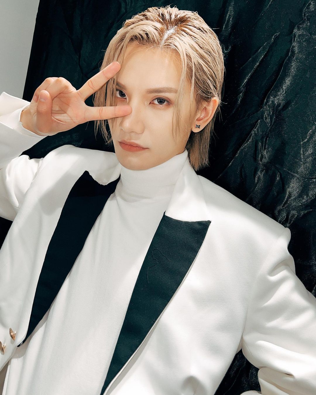 Jeremy李駿傑不時都會cover不同歌曲,他在6月時獲得好友細貓的幫助下,推出個人歌曲《夢言》