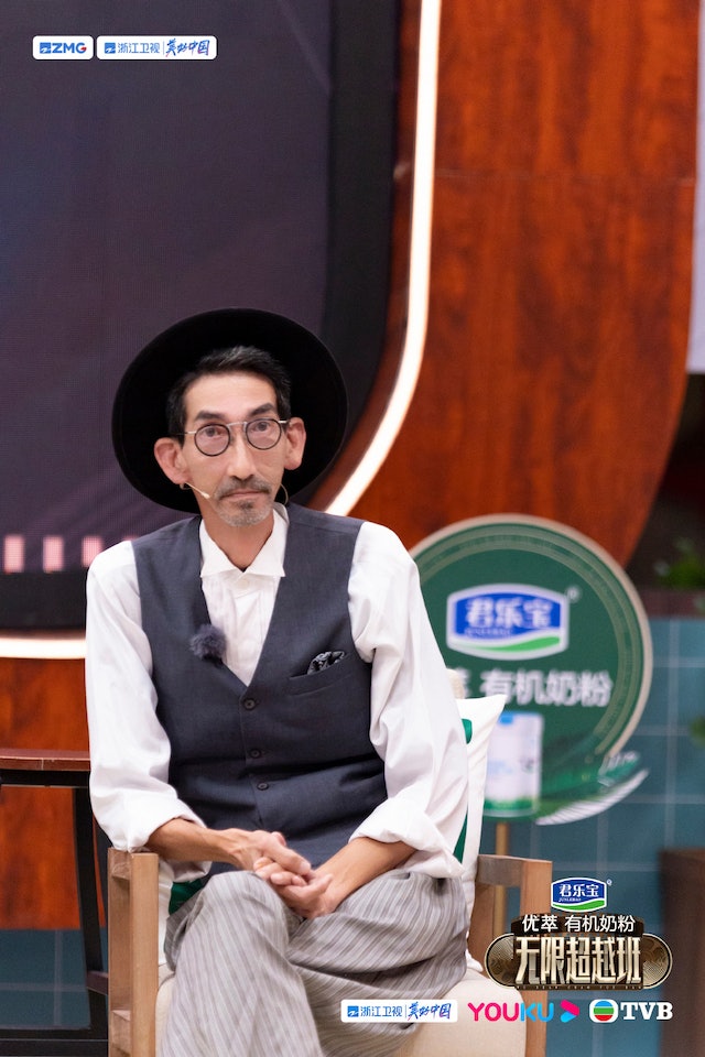 在較早前播出的劇集中，車保羅作為導師邀請年輕演員合作翻拍《鹿鼎記》。