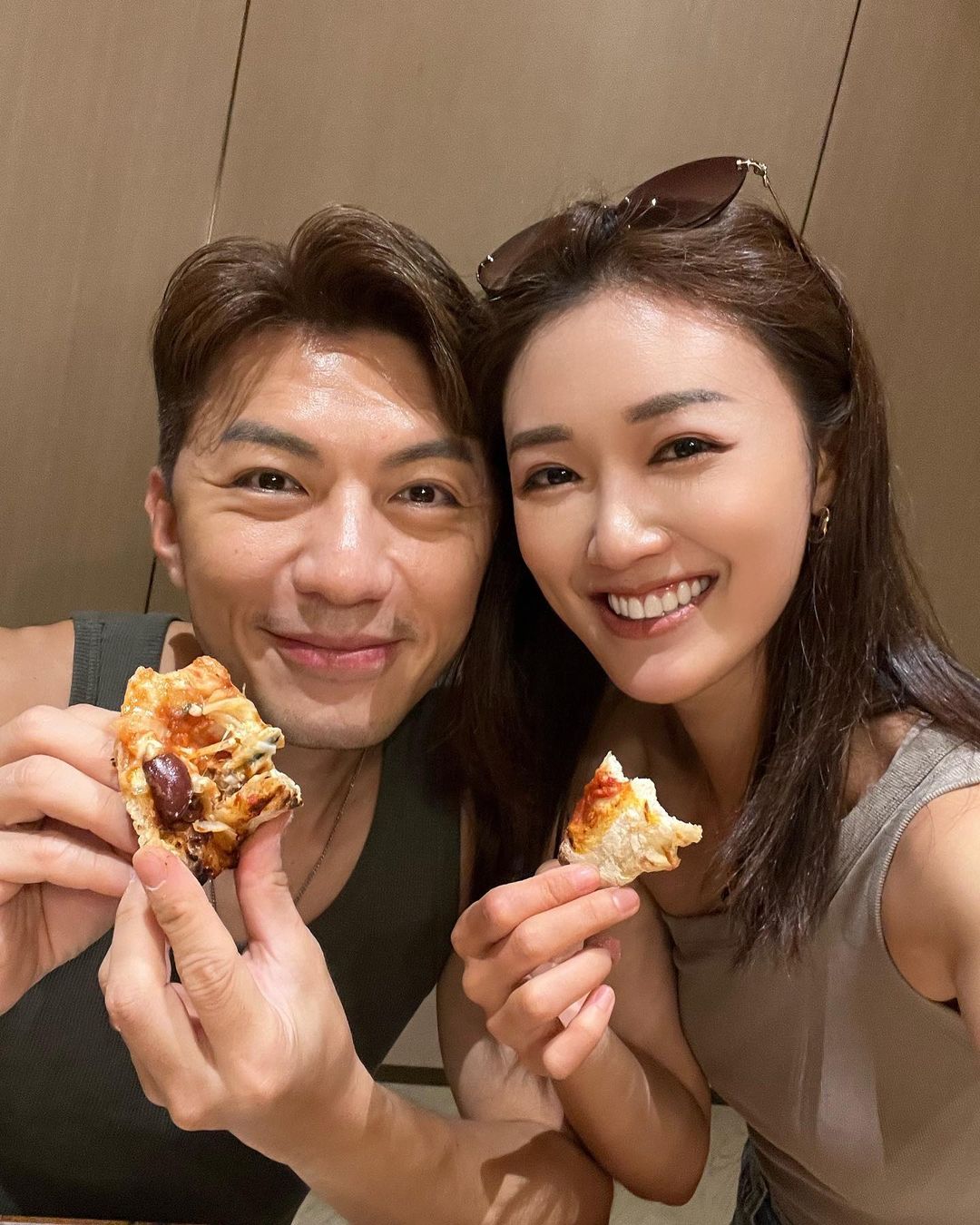 袁偉豪直言不再延續網上罵戰,太太張寶兒的勸導也是重要因素之一。