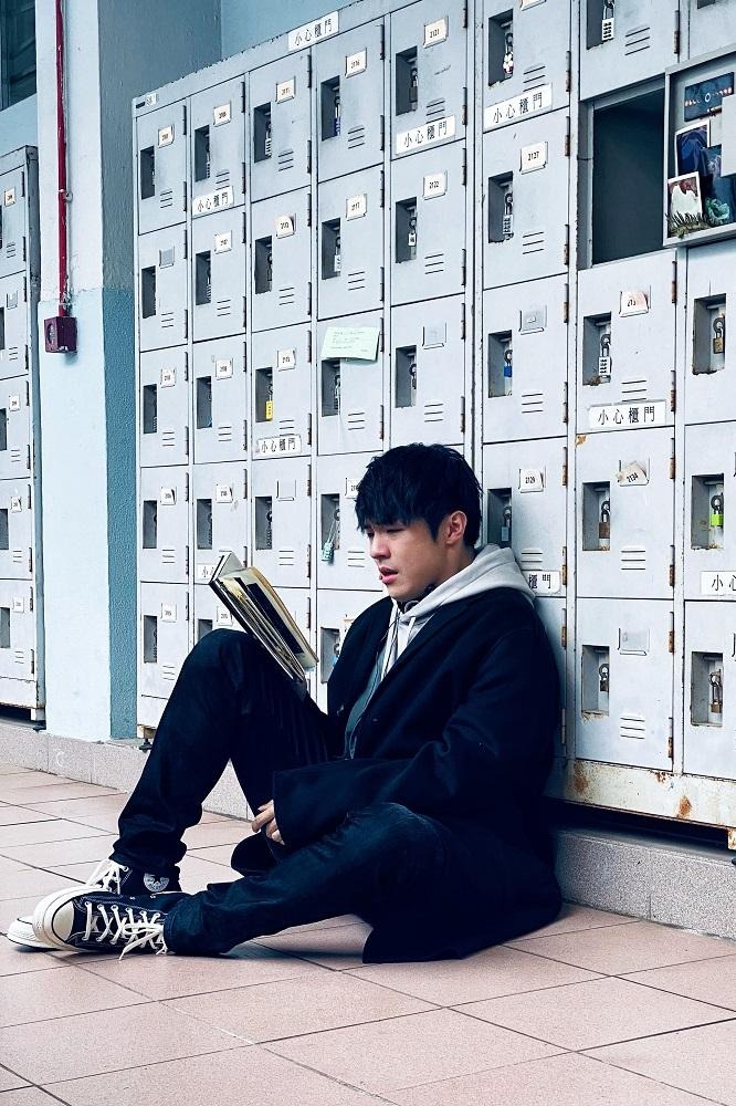 Ian指自己從小到大很少哭,長大後更不會外露情緒。