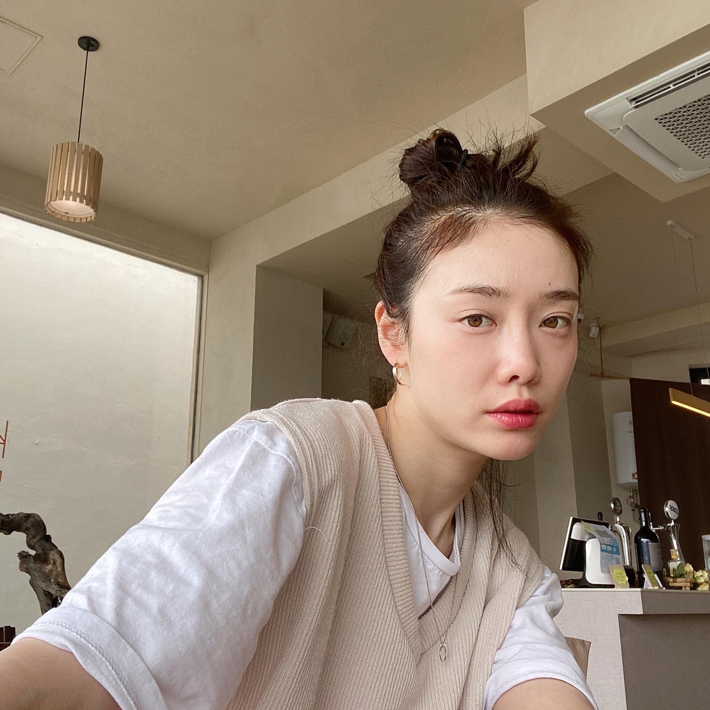 想不到金赫拉已經默默在演藝圈摸爬滾打了13年。