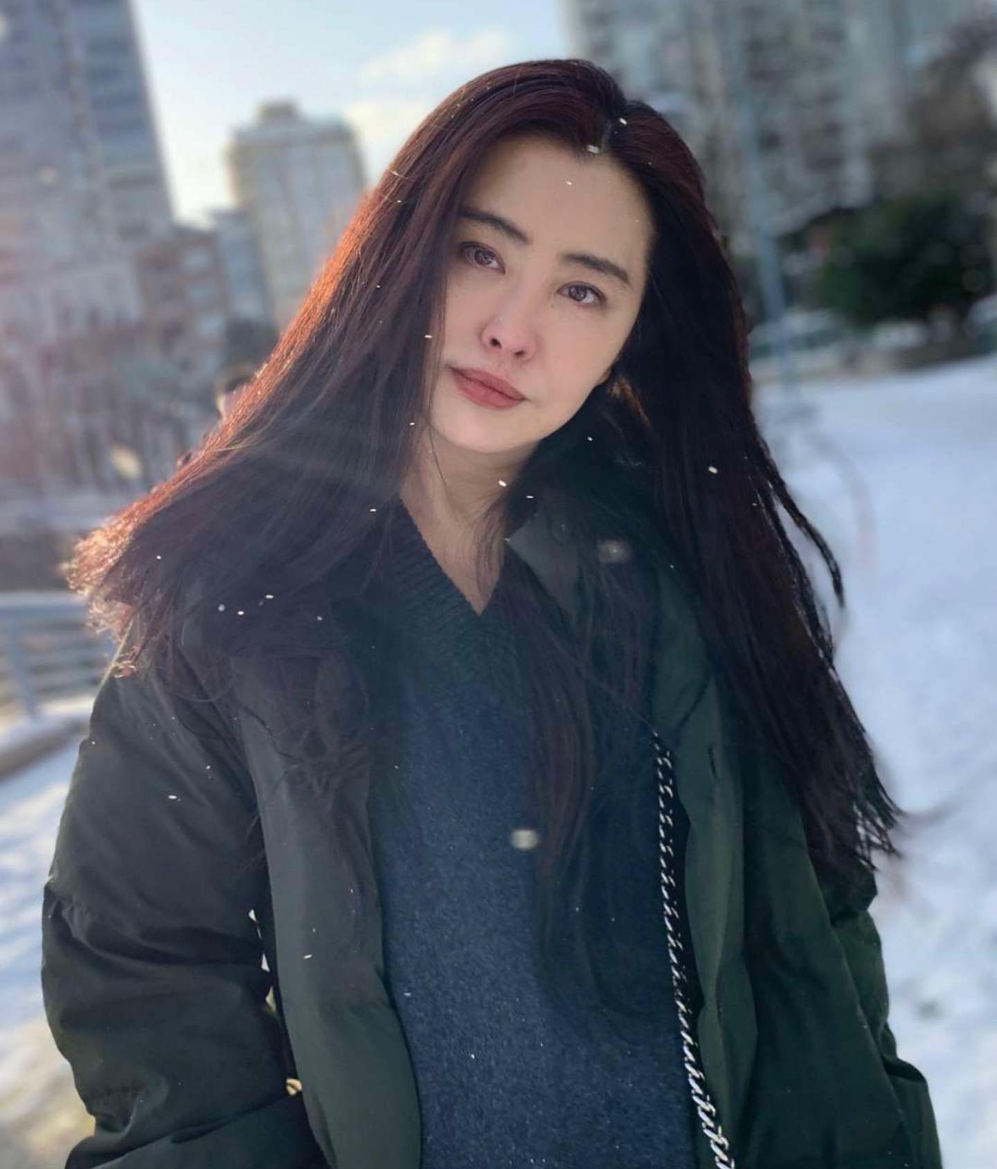 王祖賢在事業如中天、2004年拍完電影《美麗上海》後便宣布息影。