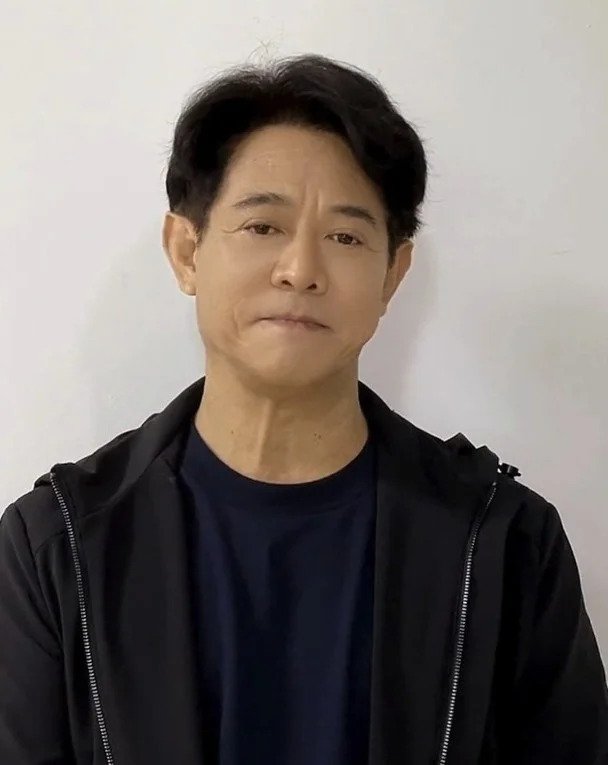 李連杰因藥物導致暴肥。
