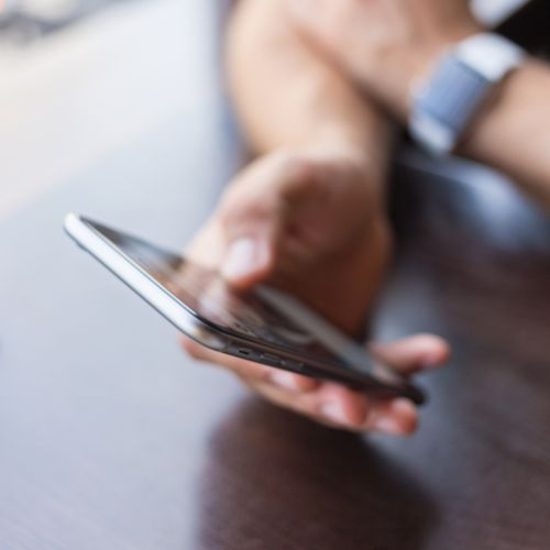 iPhone慳電技巧三、關閉「背景App重新整理」