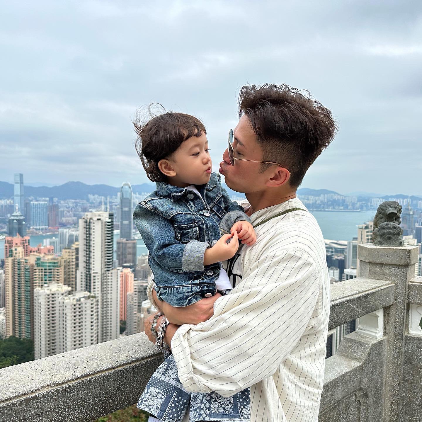 陳山聰現在有仔萬事足。