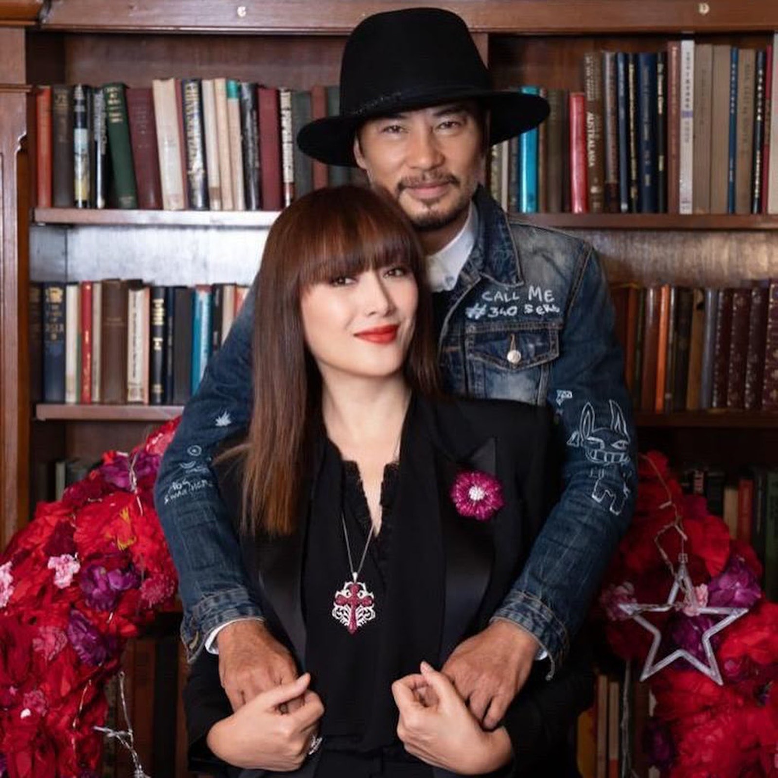 任達華與琦琦結婚25年,二人恩愛如初。