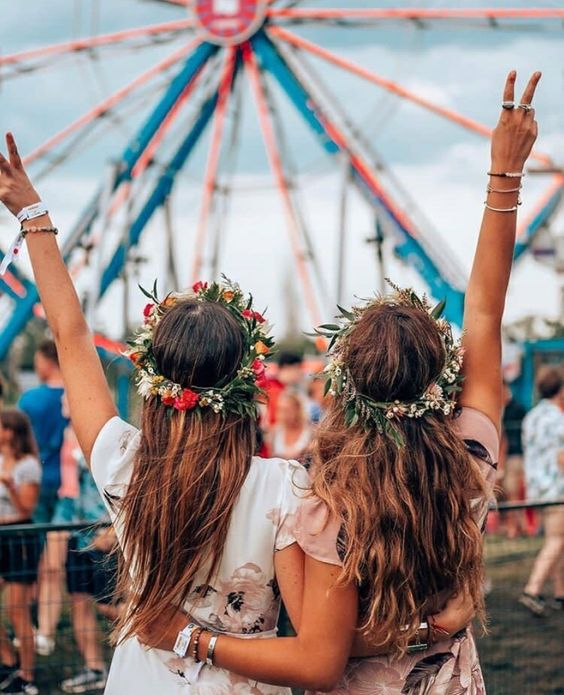 一個不珍惜你情誼的人,何必苦惱,一笑而過,不必在意!