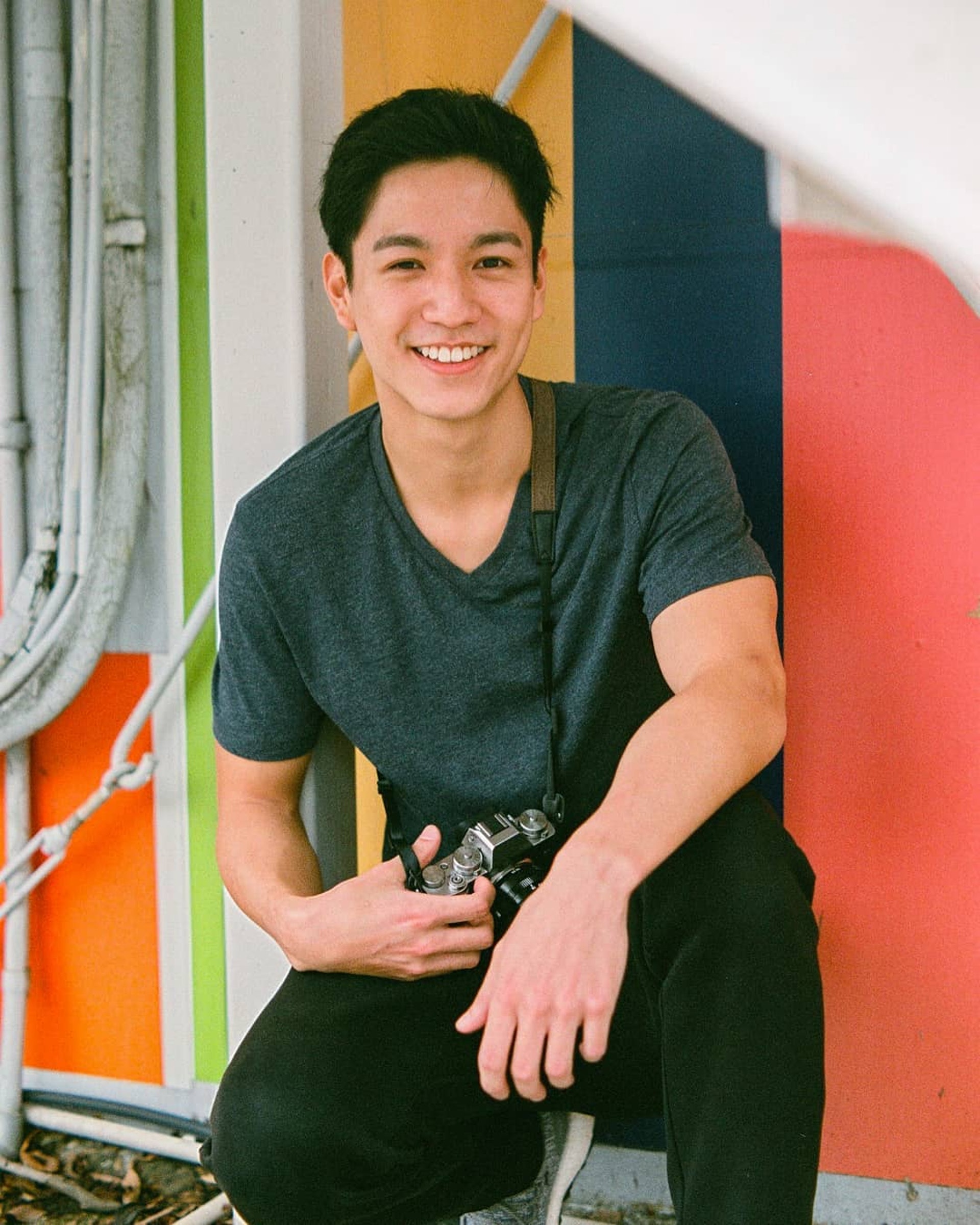 吳偉豪憑「朱凌凌」一角入屋。