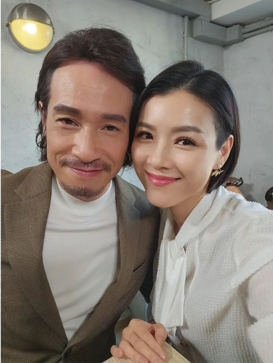 由陳豪、袁偉豪主持的TVB節目《豪遊咖啡》昨日(12月31日)播出最後一集,陳茵媺壓軸登場。