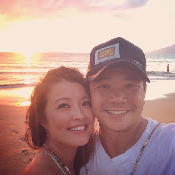 他與餐廳老闆黃偉恆2012年結婚