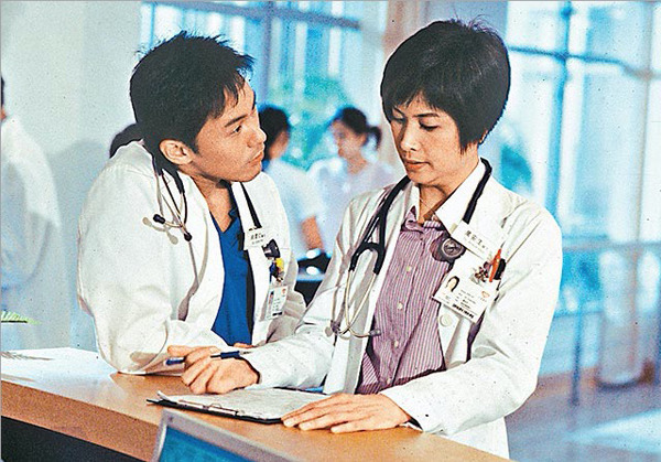 邵美琪曾經幫曹永廉度難關。