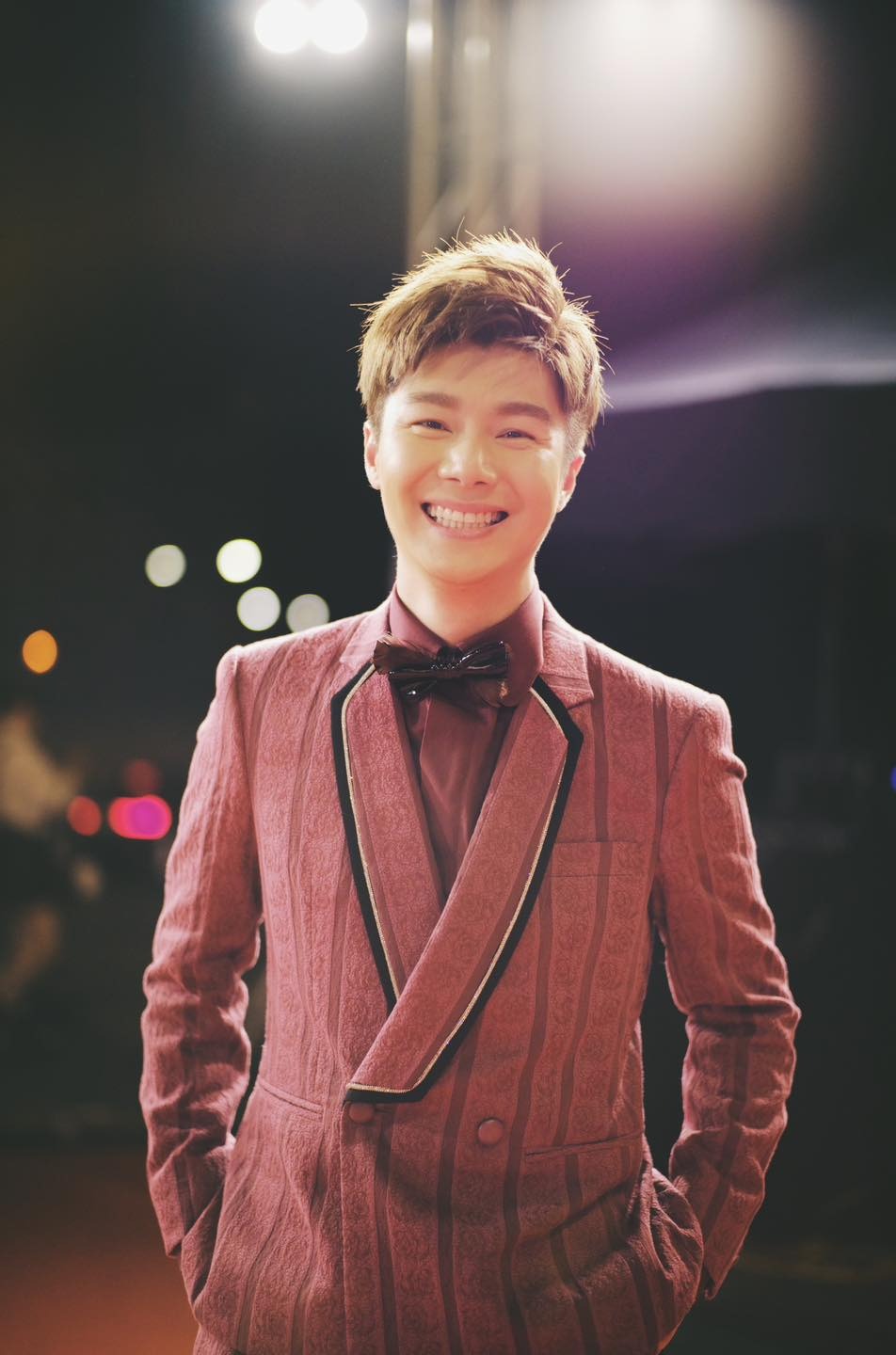 周奕瑋資歷相對尚淺，但他全晚沒有看講稿或提示卡。