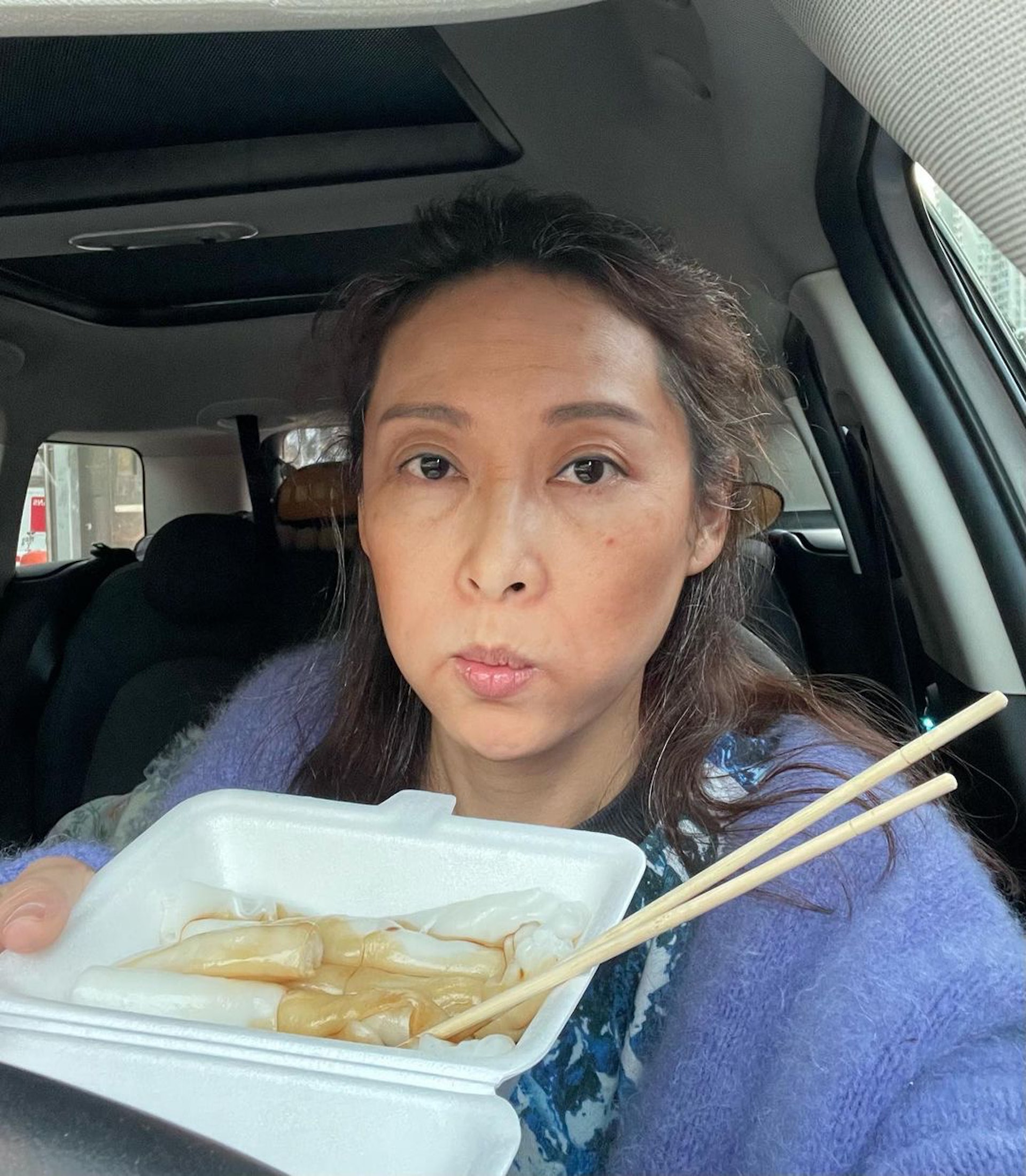 楊卓娜因過於操勞而捱壞身子?