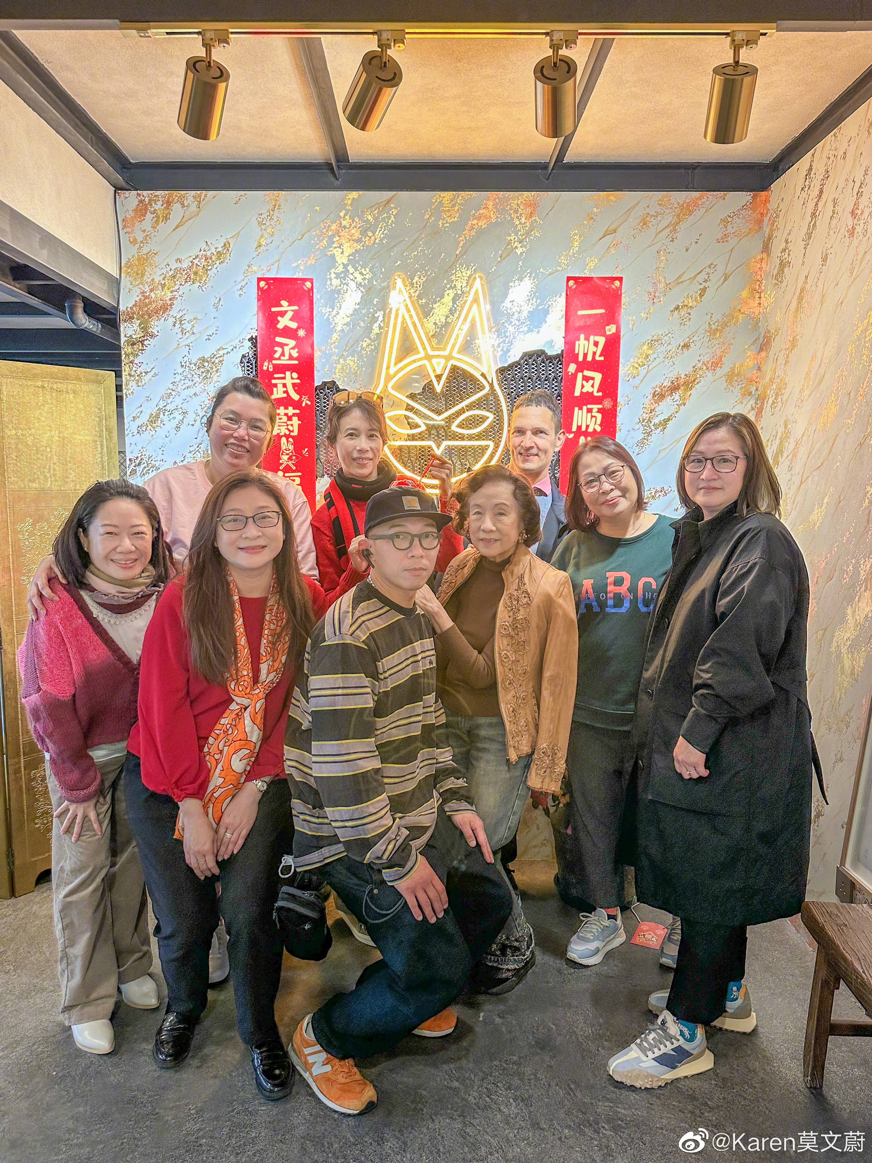 莫文蔚分享了兩張拜年照，相中莫文蔚神情憔悴了不少。