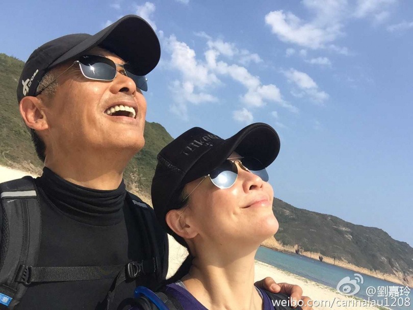 劉嘉玲不時同周潤發一齊行山。