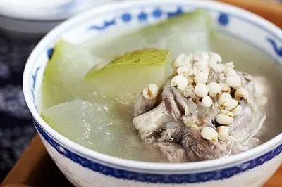 冬瓜薏米扁豆豬腱湯