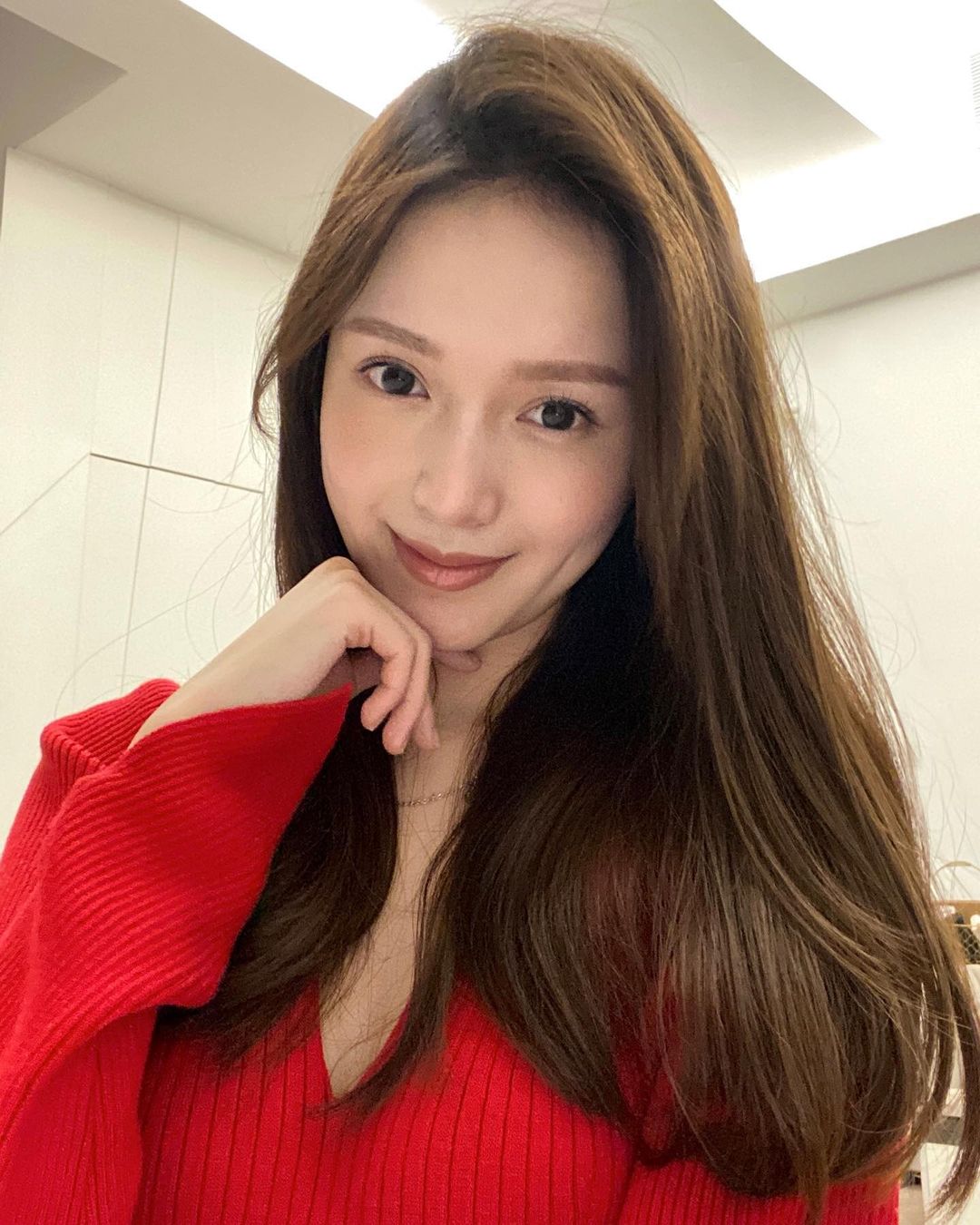 「拿捏喜劇的力度好難，又要擔心過於誇張，但認真又怕出來效果不佳，幸得攝影師一直給很多意見。」