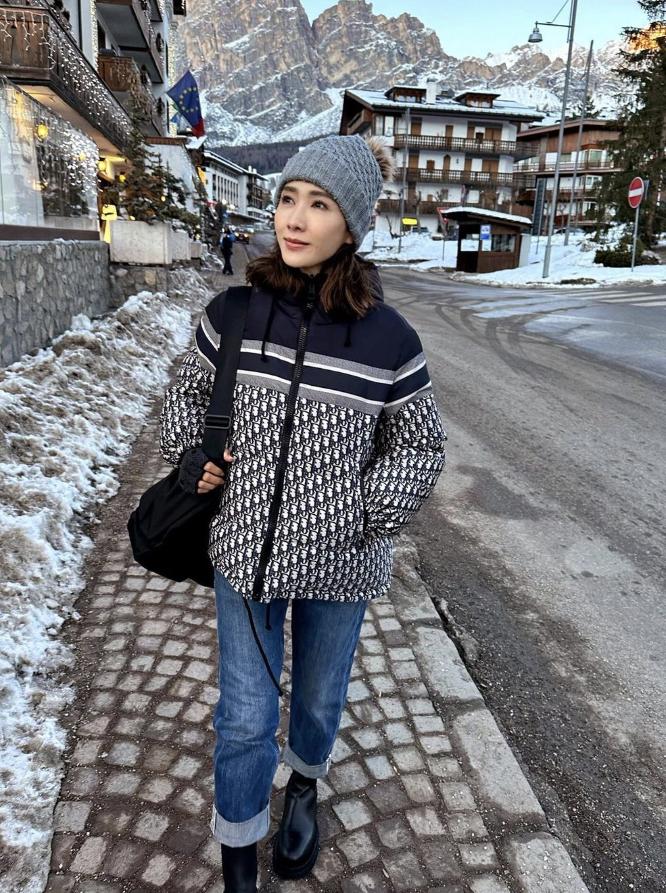 最近馬黎珈而Gigi出埠旅遊到意大利小鎮賞雪