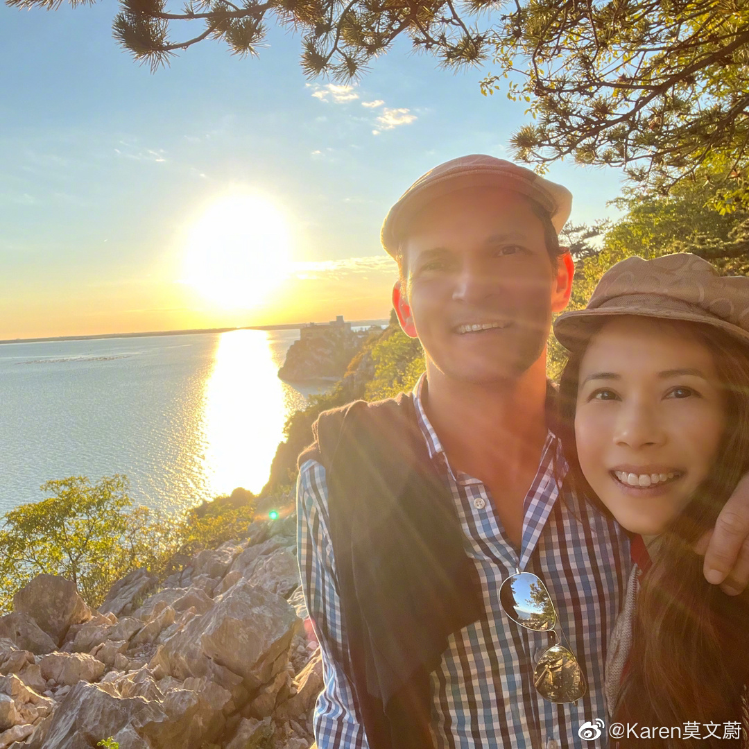 52歲歌后莫文蔚Karen，長年在外地工作和生活。