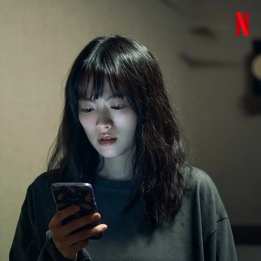 現代人手機不離手。