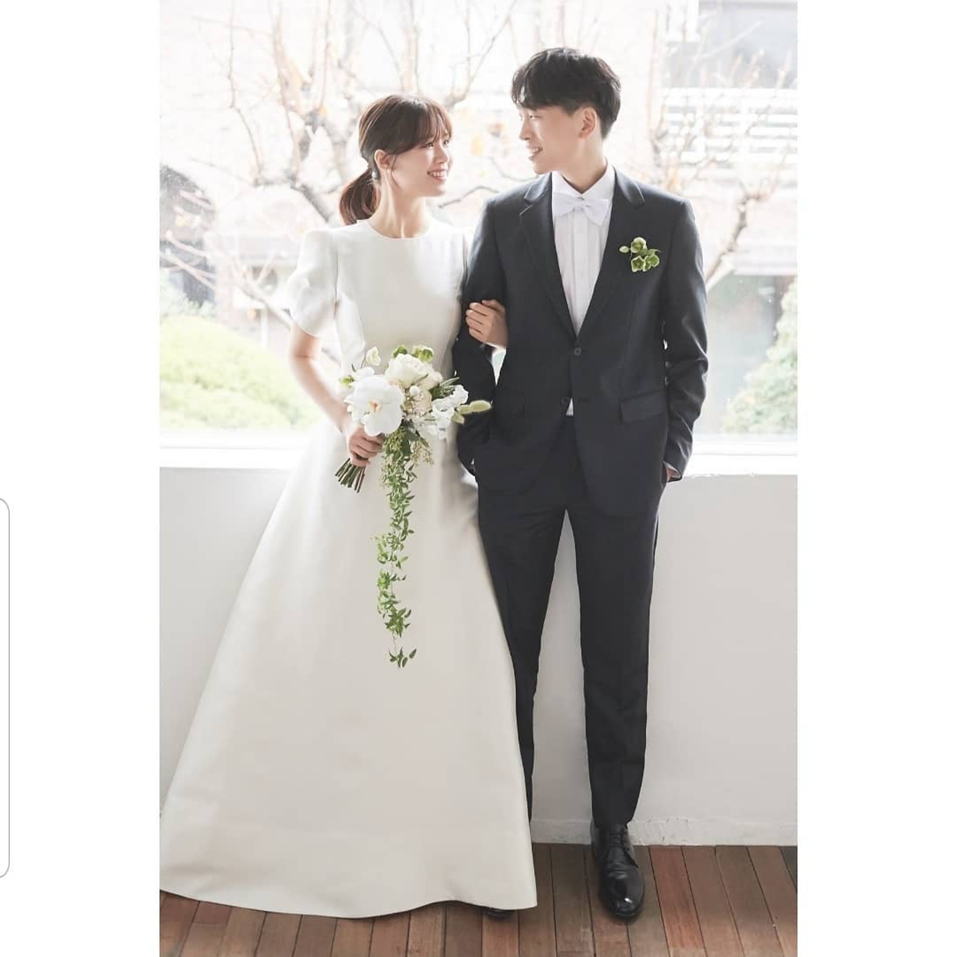 Bride And You主打簡約及線條修身的輕婚紗。
