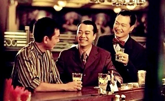 現時依然和媽媽同住的陶大宇,是圈中出名的孝順仔,不時被拍到推著坐輪椅的媽媽一同外出飲茶。