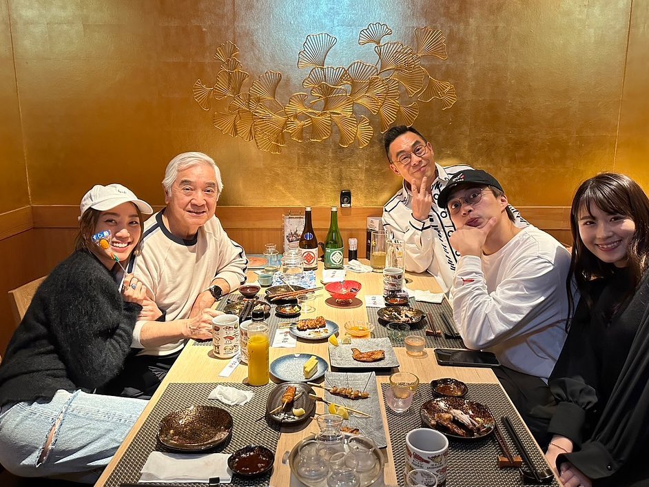吳業坤帶濱口愛子與秦沛夫女食飯