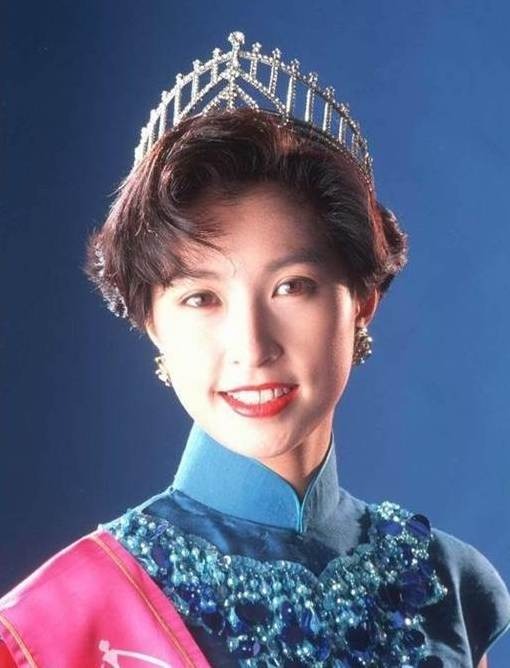 郭藹明於1991年參選港姐入行