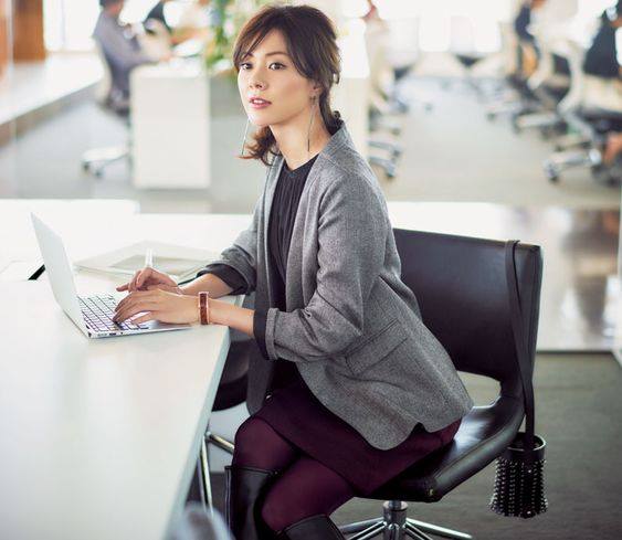 如果上司作出挽留，視乎他開出的條件決定你要不要辭職。