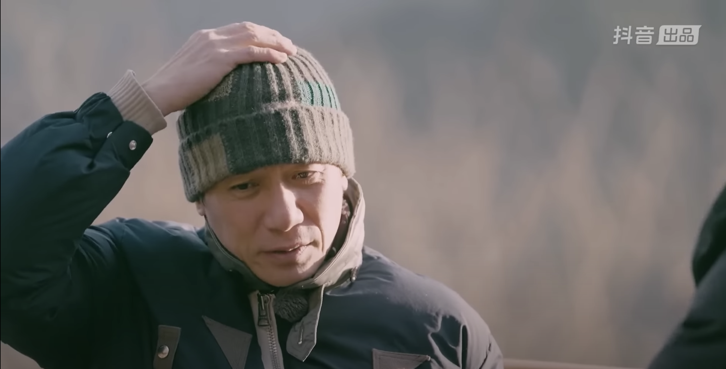 梁朝偉與周星馳識於微時,卻一次都沒有在電影或劇集上合作,一直令外間質疑二人是否有心結。