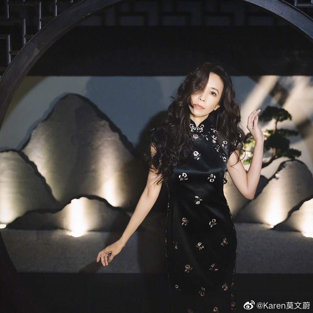 活得優雅美麗的前提是懂得欣賞自己的美。