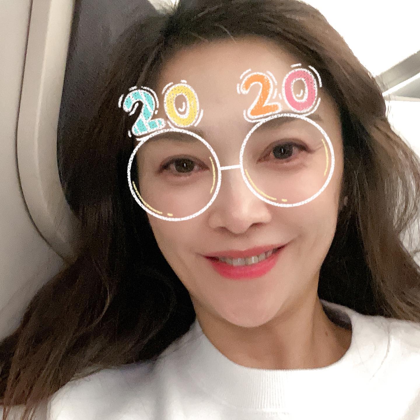 婚後的盧淑儀更是掌握老公的財政大權和2億身家。